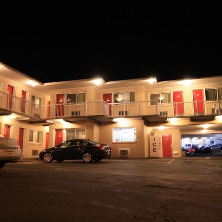 دارتموث Lake City Motel المظهر الخارجي الصورة