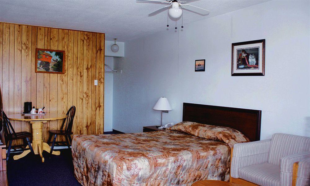 دارتموث Lake City Motel المظهر الخارجي الصورة