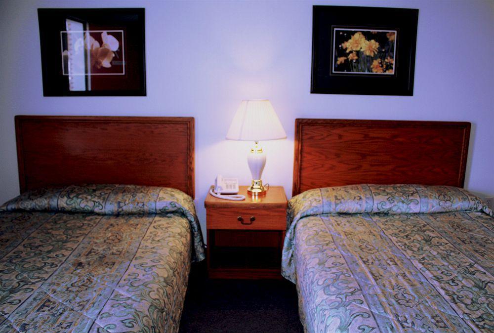 دارتموث Lake City Motel المظهر الخارجي الصورة