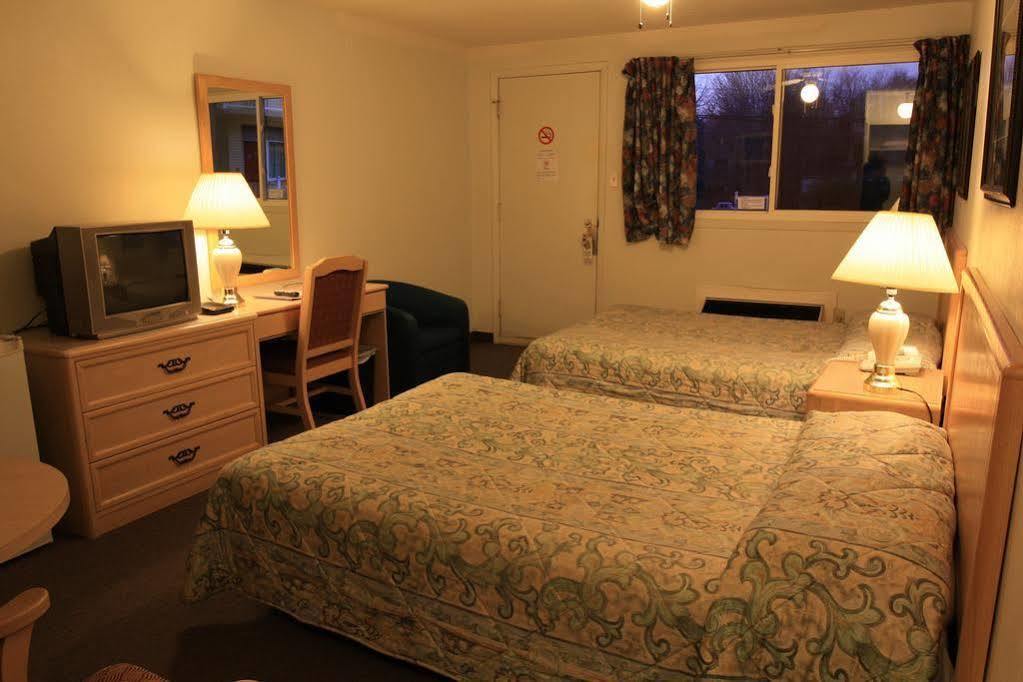 دارتموث Lake City Motel المظهر الخارجي الصورة