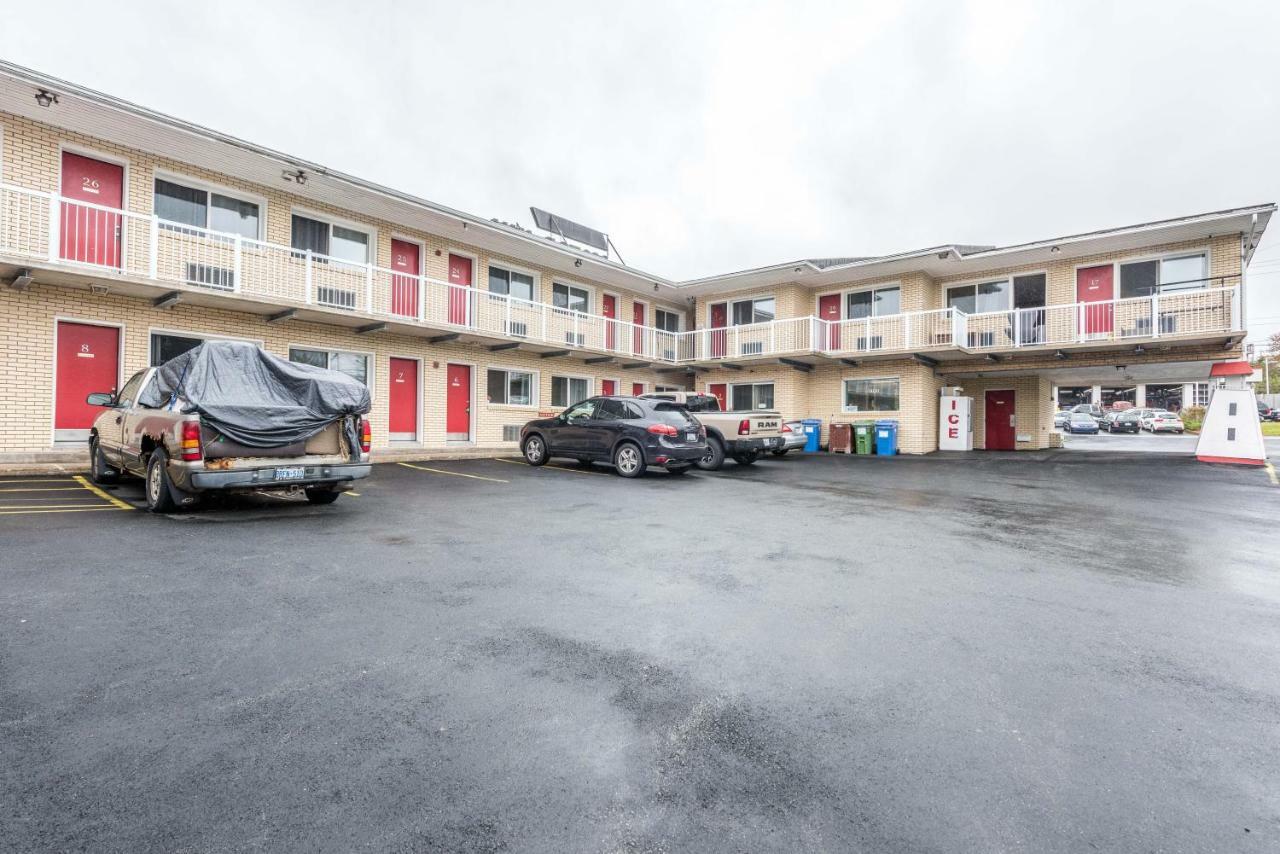 دارتموث Lake City Motel المظهر الخارجي الصورة