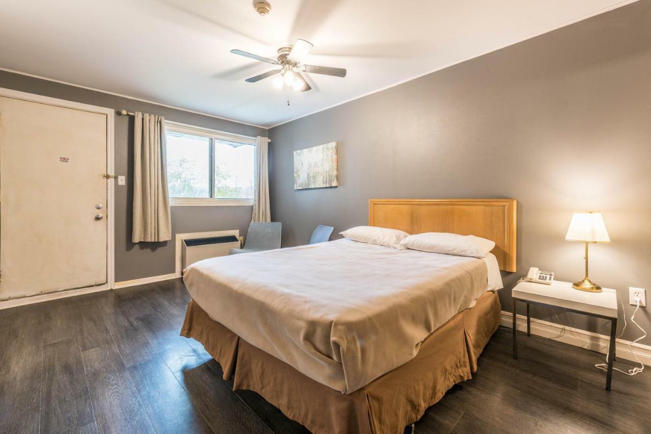 دارتموث Lake City Motel المظهر الخارجي الصورة