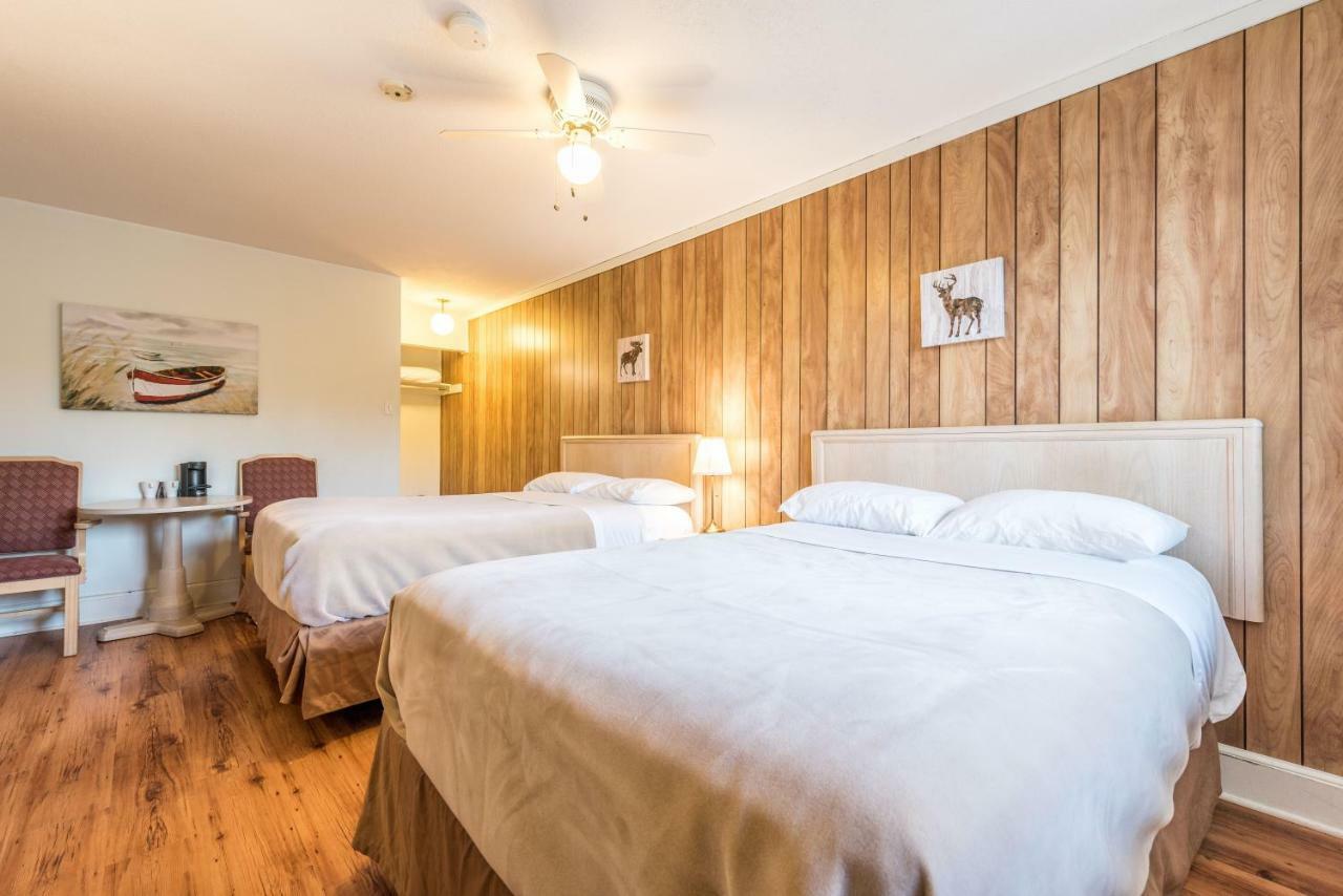 دارتموث Lake City Motel المظهر الخارجي الصورة