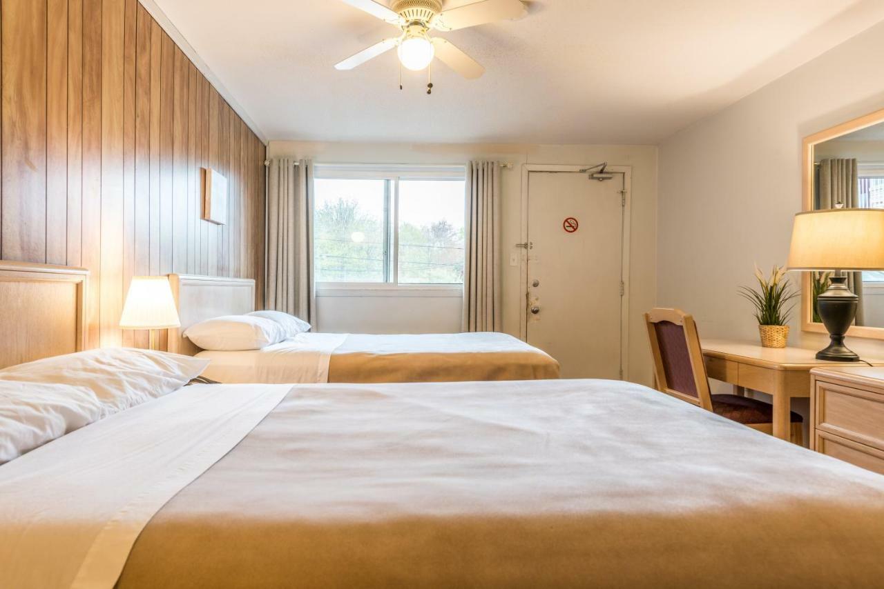 دارتموث Lake City Motel المظهر الخارجي الصورة
